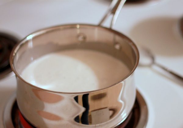 làm sữa chua bằng bột kem béo