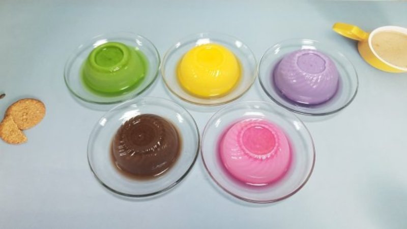 cach-lam-banh-flan-bang-bot-pudding-soc-vang-4